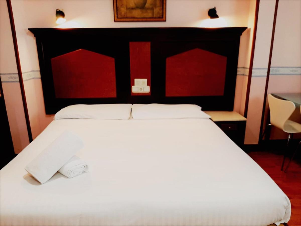Hosteria Sara By Gaiarooms Salamanca Luaran gambar