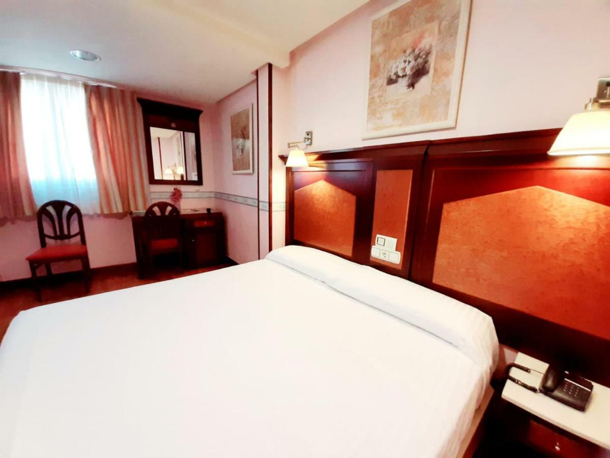 Hosteria Sara By Gaiarooms Salamanca Luaran gambar